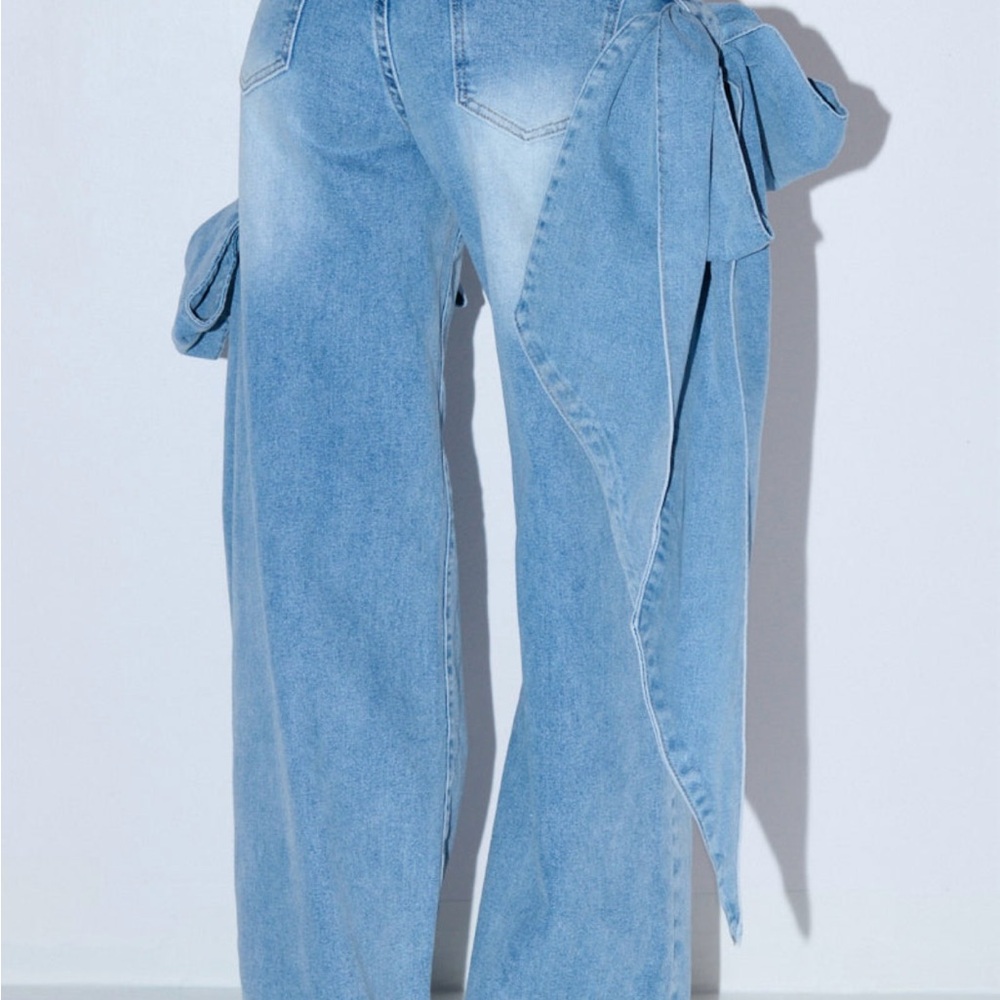 Aviva Bow Detail Wide Leg Jean - Picture 4 of 7